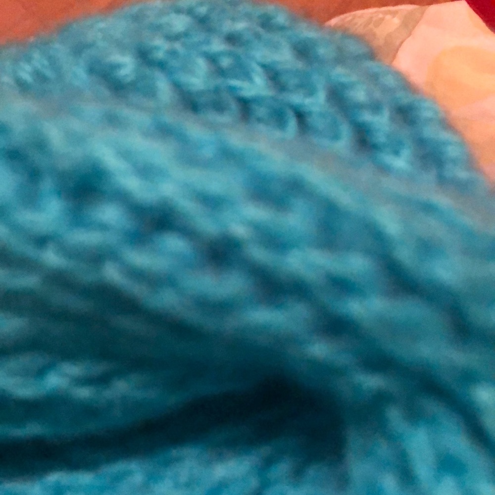 Knitted hat - Picture 3 of 4